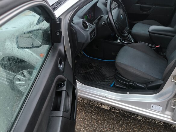 2007 Ford Fiesta Mk5, серый, 310000 рублей - вид 5