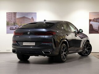 2021 BMW X6 40d III (G06), серый, 8250000 рублей, вид 5