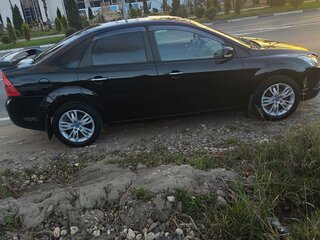 2011 Ford Focus II Рестайлинг, чёрный, 540000 рублей, вид 2