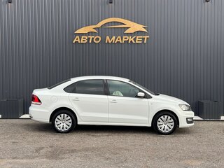 2016 Volkswagen Polo V Рестайлинг, белый, 1125000 рублей, вид 3