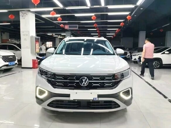 2022 Volkswagen Tayron I Рестайлинг, белый, 2520000 рублей - вид 2