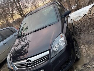 2008 Opel Zafira B Рестайлинг, чёрный, 600000 рублей, вид 1
