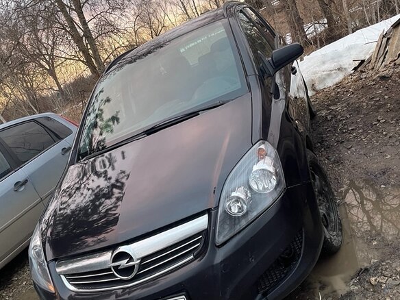 2008 Opel Zafira B Рестайлинг, чёрный, 600000 рублей