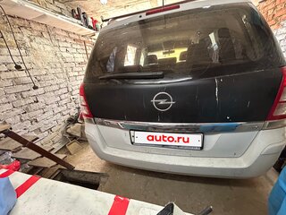 2008 Opel Zafira B Рестайлинг, белый, 649999 рублей, вид 3