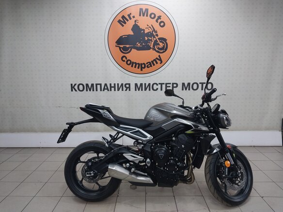 2026 Triumph Street Triple, серый, 1249000 рублей