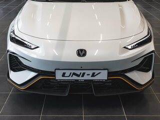 2026 Changan UNI-V I Рестайлинг 2, белый, 3579900 рублей, вид 4