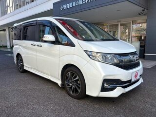 2017 Honda Stepwgn Spada V, белый, 1495000 рублей, вид 1