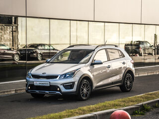 2019 Kia Rio X-Line IV, серебристый, 1492782 рублей, вид 3