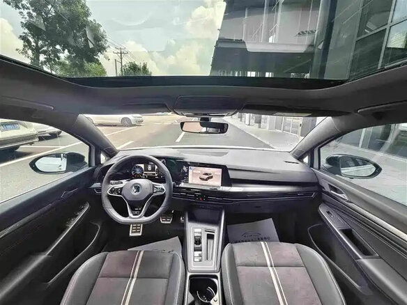 2024 Volkswagen Golf VIII Рестайлинг, белый, 2150606 рублей - вид 7