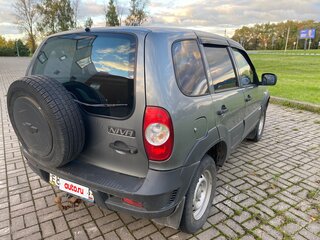 2013 Chevrolet Niva I Рестайлинг, серый, 515000 рублей, вид 3