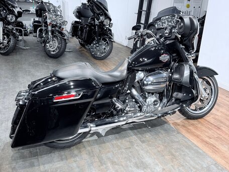 2019 Harley-Davidson Street Glide Special, чёрный, 1699000 рублей, вид 3