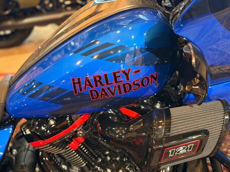 2026 Harley-Davidson CVO Road Glide ST, синий, 6500000 рублей, вид 3