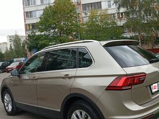 2021 Volkswagen Tiguan II Рестайлинг, коричневый, 1950000 рублей, вид 3