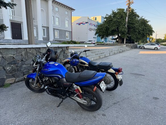 2001 Honda CB 400 Super Four, синий, 400000 рублей - вид 15