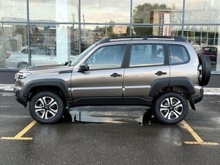 2026 Lada (ВАЗ) Niva Travel I Рестайлинг, коричневый, 1737000 рублей, вид 2