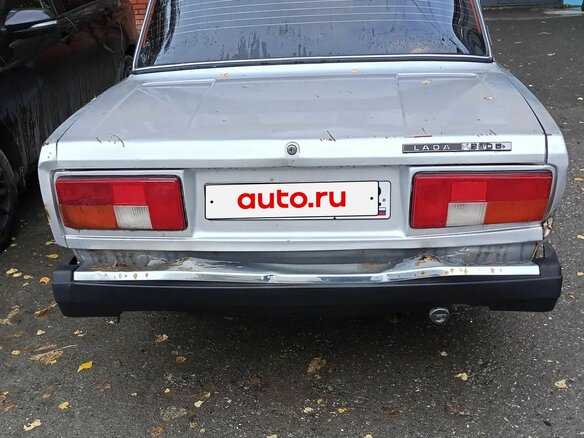 2010 Lada (ВАЗ) 2105, серебристый, 150000 рублей - вид 4