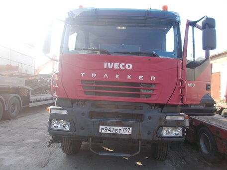 2006 Iveco EuroTrakker, красный, 1100000 рублей, вид 1