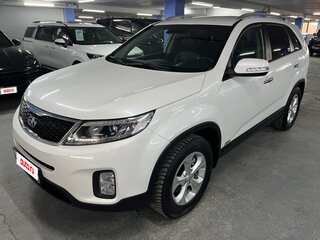 2017 Kia Sorento II Рестайлинг, белый, 1965000 рублей, вид 1