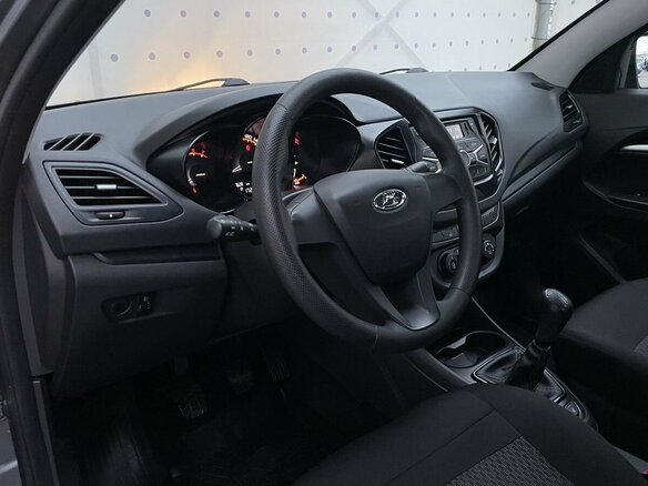 2019 Lada (ВАЗ) Vesta I, серый, 860000 рублей - вид 9