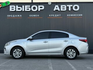 2018 Kia Rio IV, серебристый, 1248000 рублей, вид 4