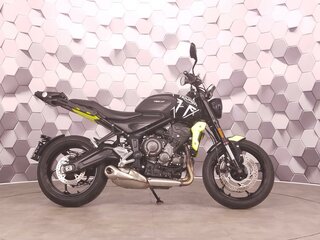 2023 Triumph Trident 660, чёрный, 777000 рублей, вид 3