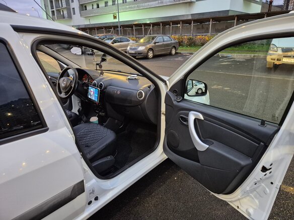 2019 Lada (ВАЗ) Largus I, белый, 720000 рублей - вид 8