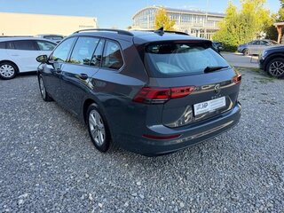2022 Volkswagen Golf VIII, чёрный, 2430000 рублей, вид 4