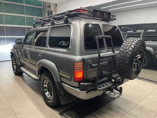 1995 Toyota Land Cruiser 80 Series Рестайлинг, серый, 1990000 рублей, вид 4