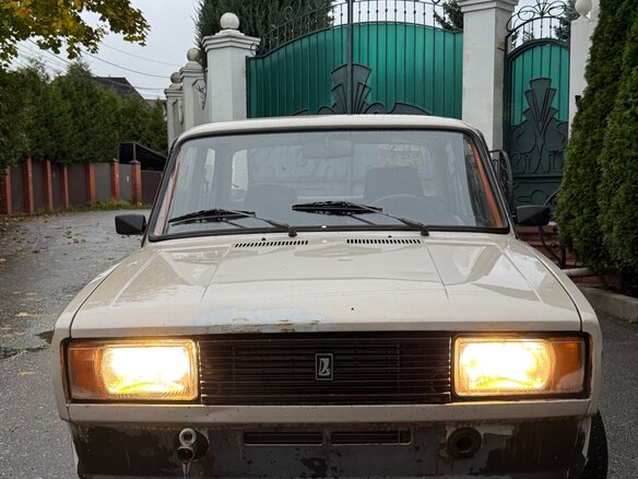 1995 Lada (ВАЗ) 2105, бежевый, 120000 рублей - вид 1