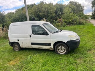 2007 Citroen Berlingo I Рестайлинг, белый, 180000 рублей, вид 2