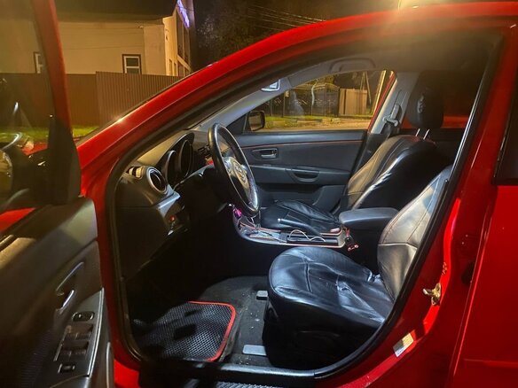 2007 Mazda 3 I (BK) Рестайлинг, красный, 430000 рублей - вид 9