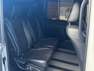 2019 Toyota Noah III (R80) Рестайлинг, белый, 2400000 рублей, вид 4