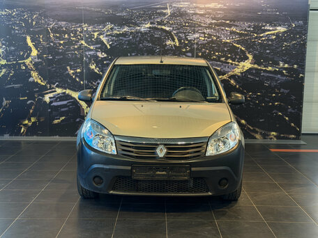 2011 Renault Sandero I, бежевый, 460000 рублей, вид 2