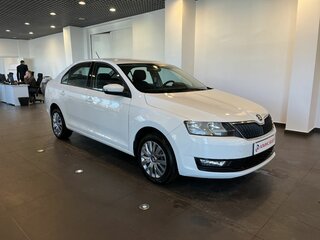 2018 Skoda Rapid I Рестайлинг, белый, 1285000 рублей, вид 1