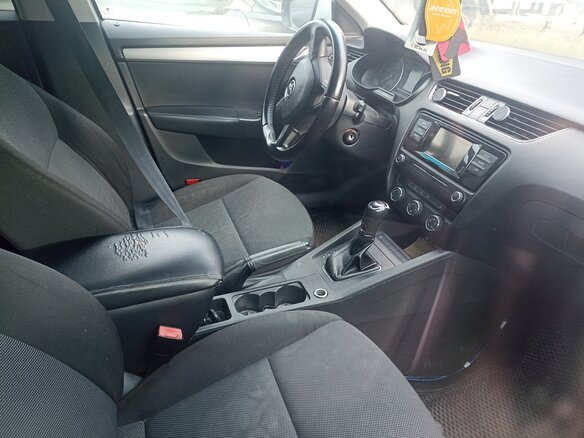 2016 Skoda Octavia III (A7), белый, 614000 рублей - вид 5