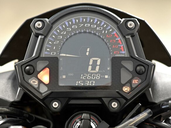 2020 Kawasaki Z 400, чёрный, 595000 рублей - вид 8