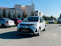 2018 Toyota Vitz III (XP130) Рестайлинг 2, серый - вид 2