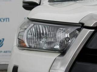 2022 Toyota Hilux VIII Рестайлинг 2, белый, 4225000 рублей, вид 4