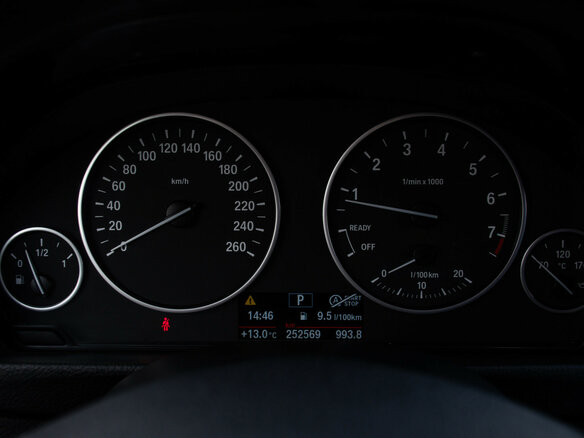 2013 BMW 3 серии 320i VI (F3x), чёрный, 1359000 рублей - вид 10