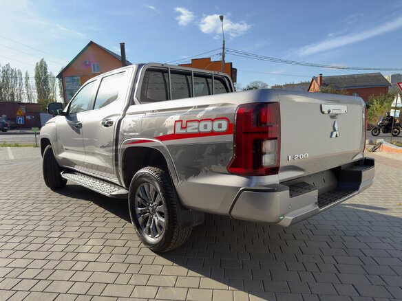 2026 Mitsubishi L200 VI, серый, 5100000 рублей - вид 3