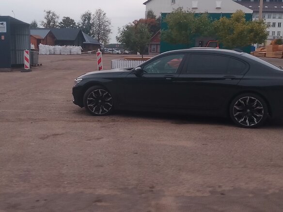 2017 BMW 7 серии Long 730Ld xDrive VI (G11/G12), чёрный, 2880195 рублей - вид 2