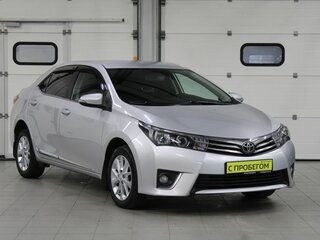 2014 Toyota Corolla XI (E160, E170, E180), серебристый, 1357000 рублей, вид 3