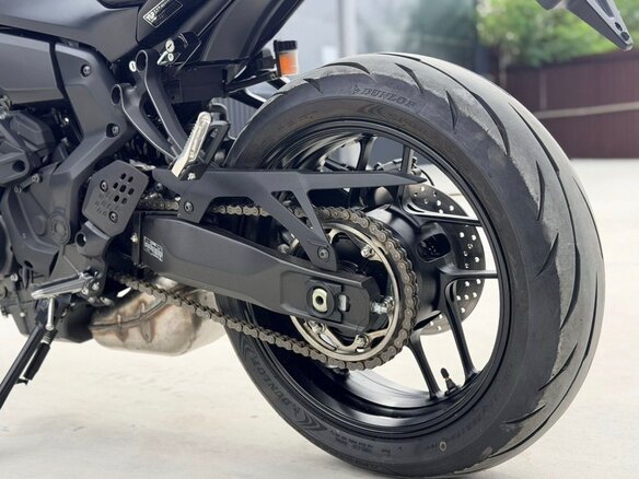 2025 Yamaha MT-07 (FZ-07), чёрный - вид 14