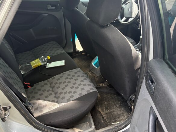 2008 Ford Focus II Рестайлинг, серебристый, 450000 рублей - вид 7