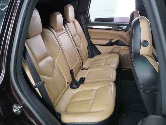 2017 Porsche Cayenne II Рестайлинг (958), коричневый, 2789000 рублей - вид 6