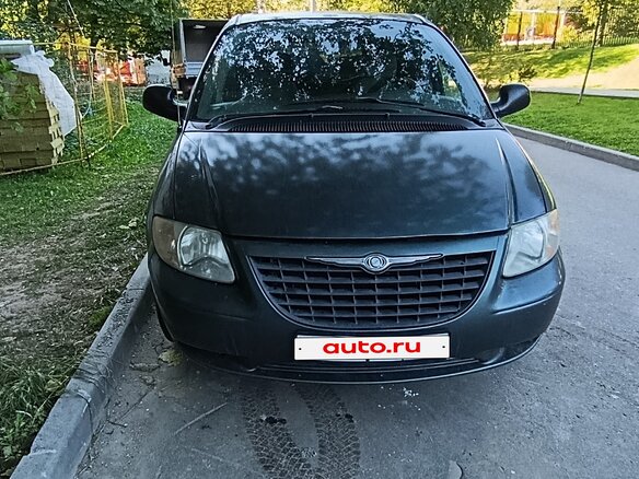 2003 Chrysler Voyager IV, серый, 300000 рублей - вид 2
