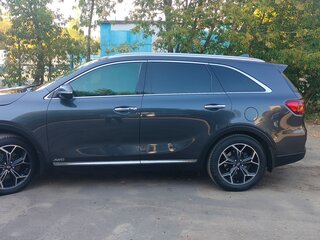 2018 Kia Sorento III Prime Рестайлинг, серый, 2800000 рублей, вид 4