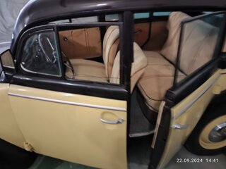 1956 Москвич 401-420, коричневый, 800000 рублей, вид 3