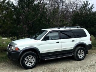 2001 Mitsubishi Montero Sport I, белый, 1100000 рублей, вид 3