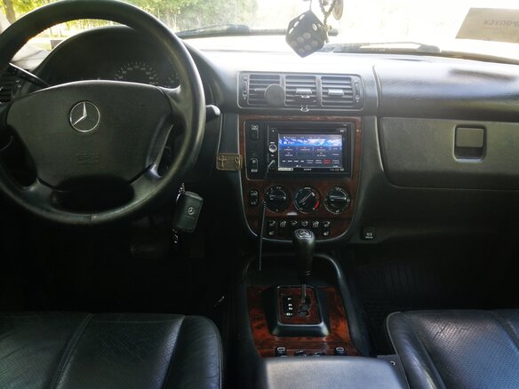 1999 Mercedes-Benz M-Класс 430 I (W163), чёрный, 650000 рублей - вид 8